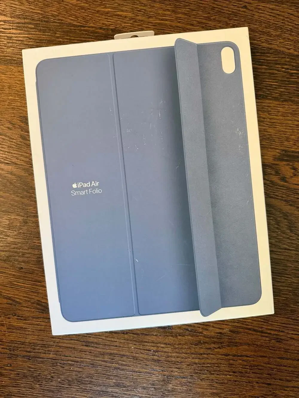 NIB Apple iPad Air Smart Folio Size 13-inch